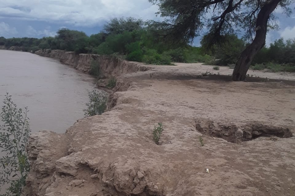 La erosión que provocan las crecidas del Pilcomayo.