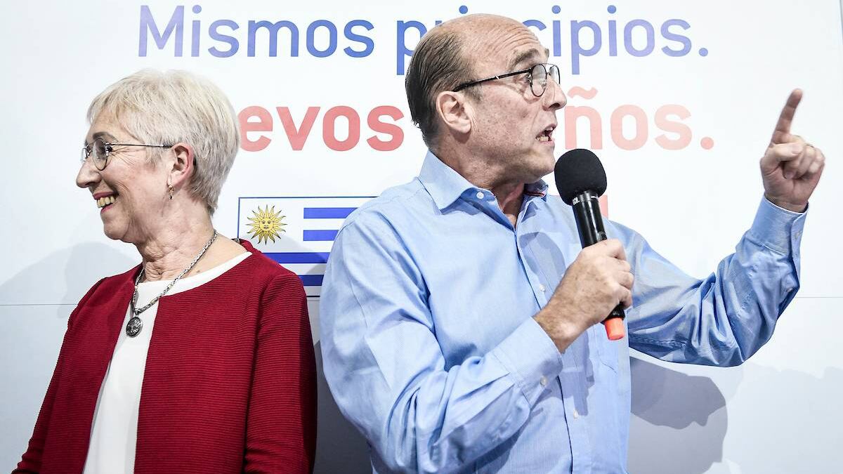Daniel Martínez y Graciela Villar, la fórmula presidencial del Frente Amplio.