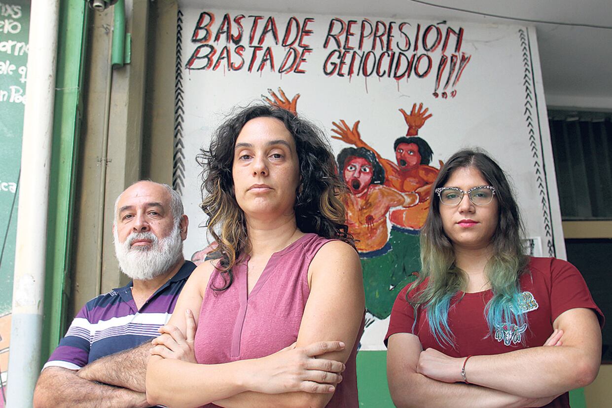 Gustavo Bombini, Noelia Rivero y Belén Giannini, de la carrera de Letras.