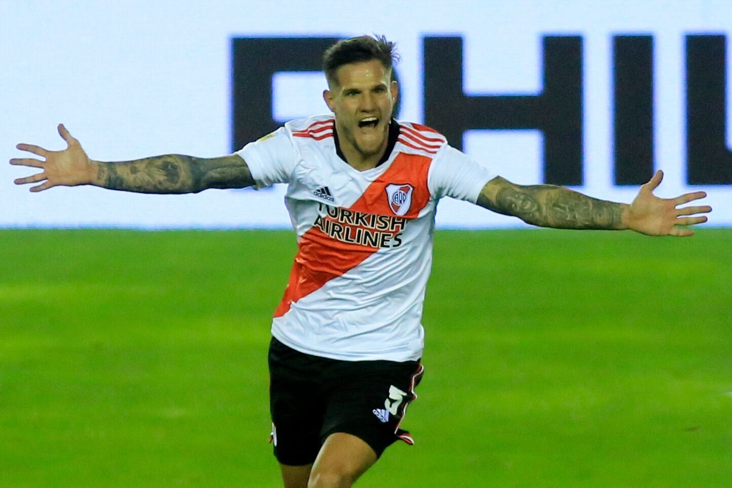 Bruno Zuculini, el volante central se perderá todo el torneo.
