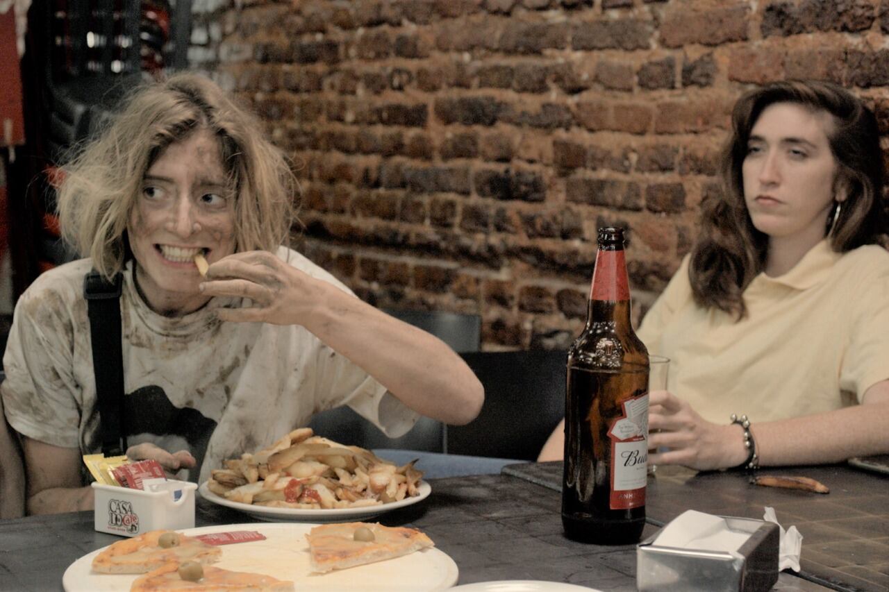 El espectador debe convivir con Juana durante los 80 minutos del film.