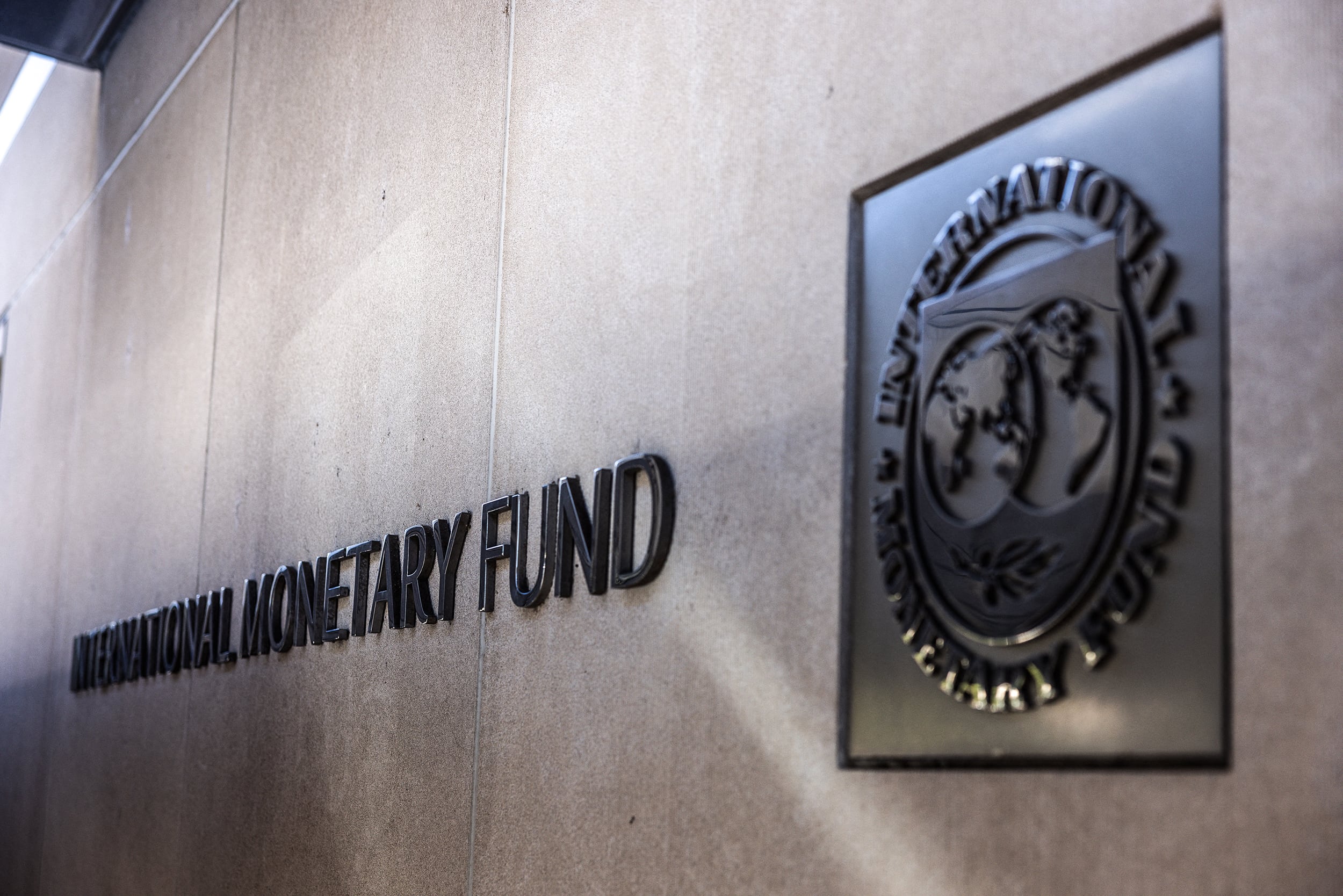 El FMI pide modificar el esquema cambiario que diseñó el Gobierno.