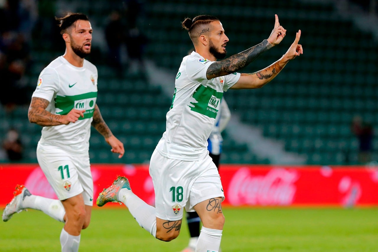 Benedetto celebra el gol con el que empató el Elche