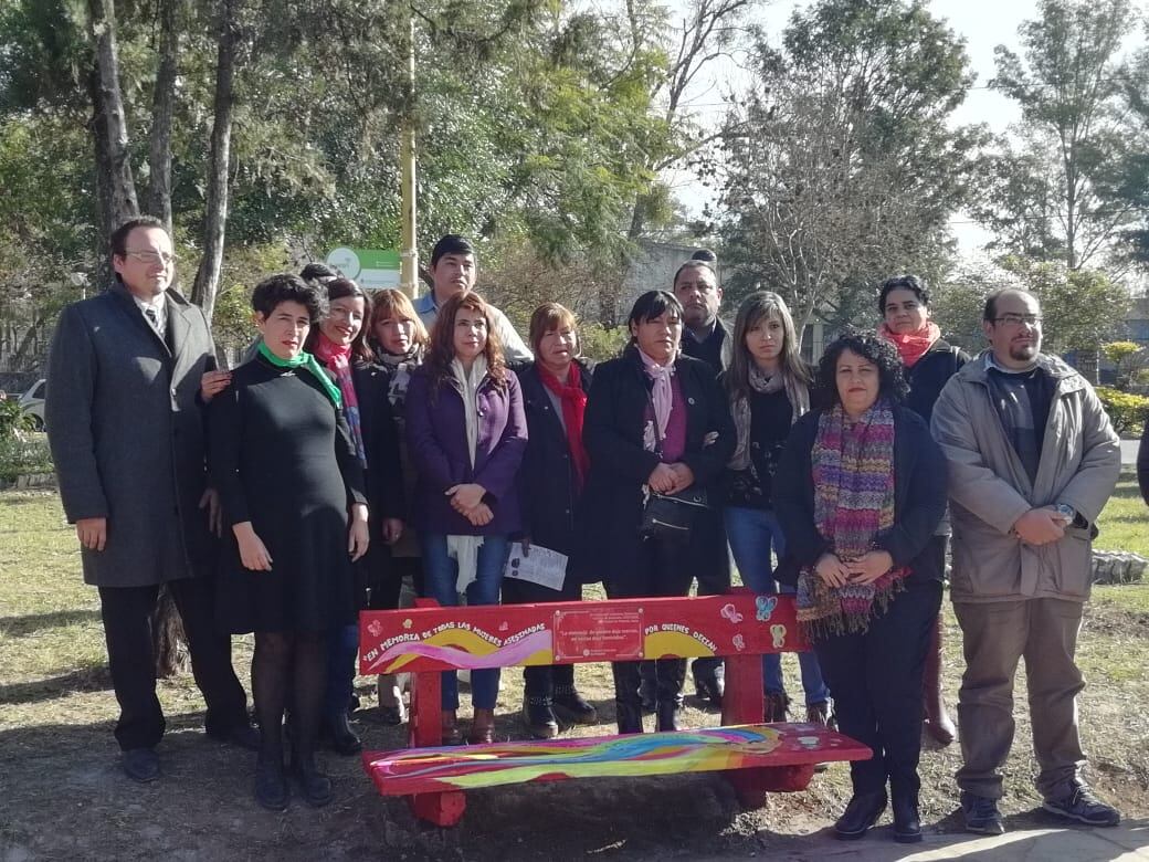 El Banco Rojo es un recordatorio para las víctimas de femicidio.