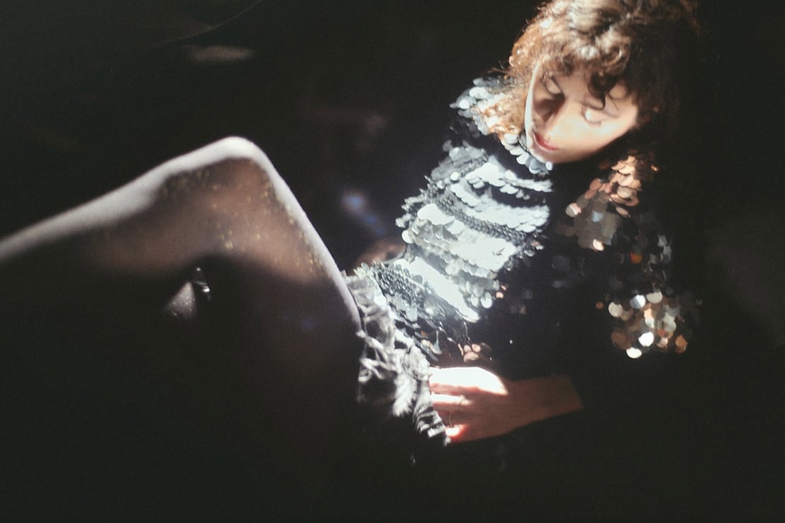 Lu Glass fotografiada por Bianca Sifredi