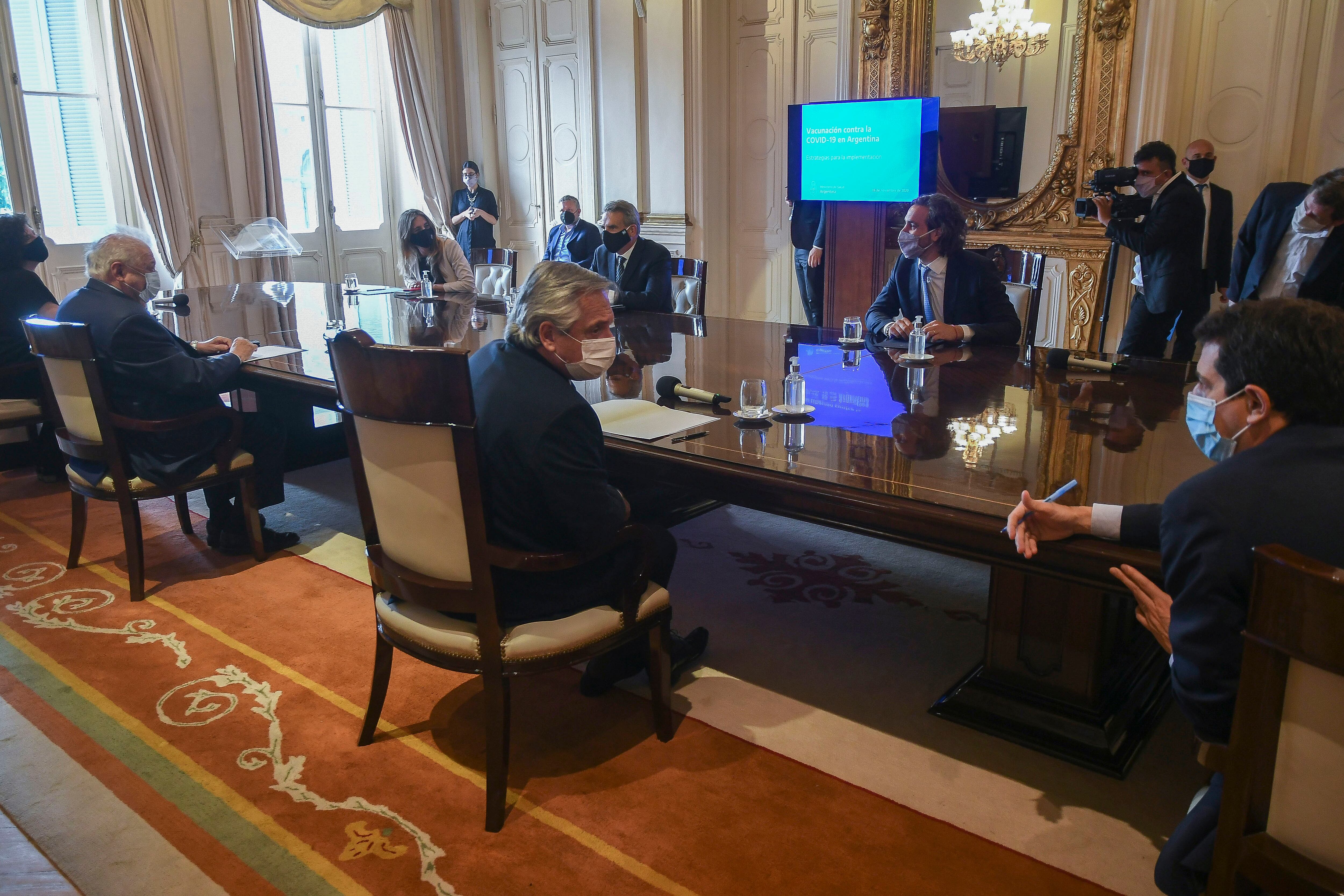 Alberto Fernández llegó desde Chapadmalal para encabezar la primera reunión del Comité.