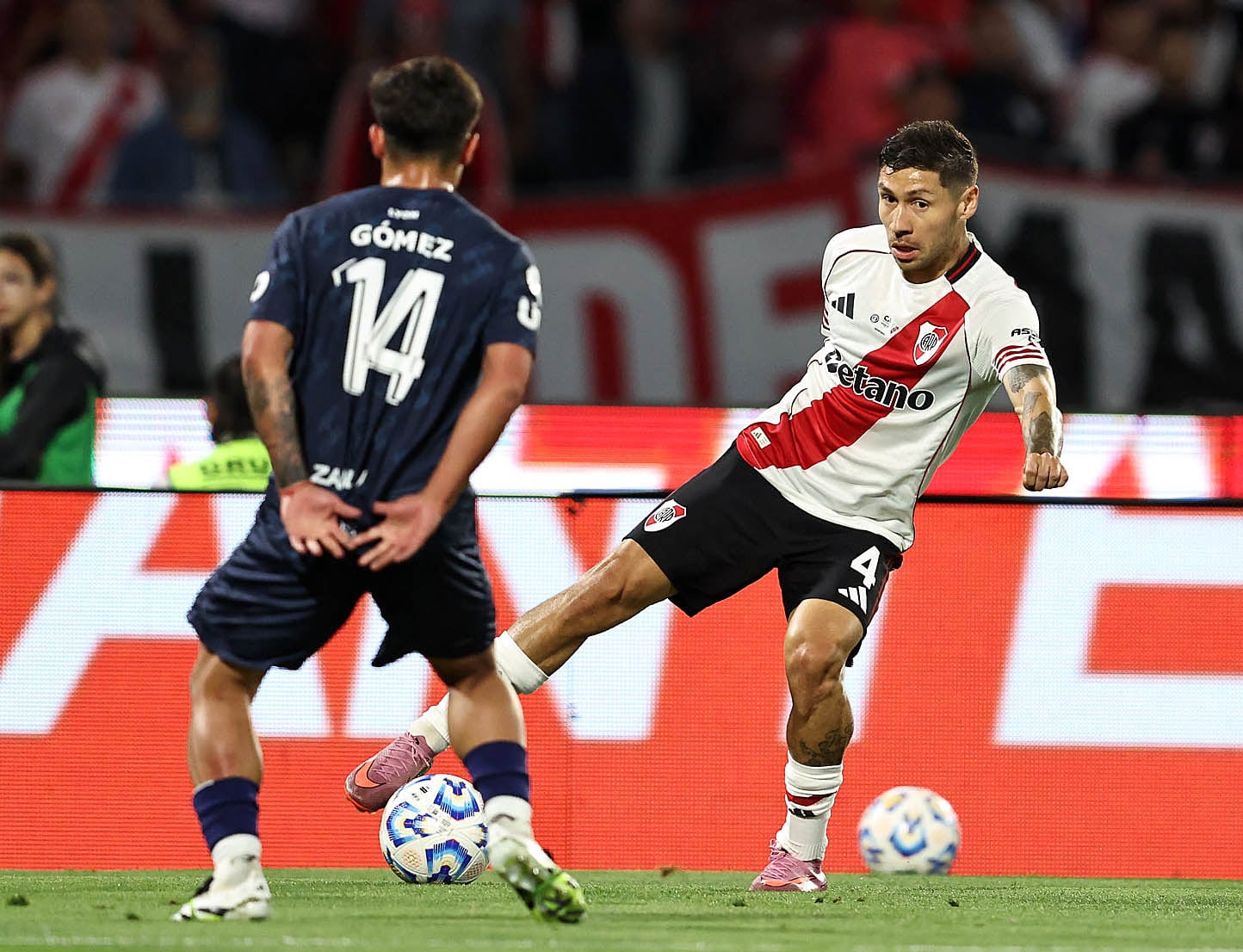 Montiel intenta eludir la marca de Luciano Gómez