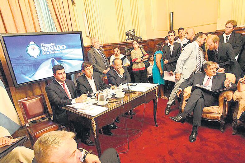 El DNU de Macri se comenzó a discutir en la comisión bicameral de tratamiento legislativo.