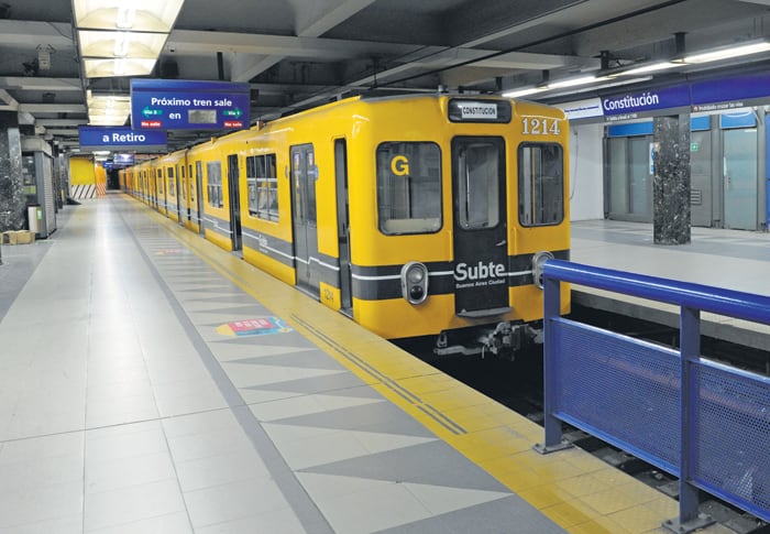 El cambio de horario del subte fue postergado y su futuro es incierto.