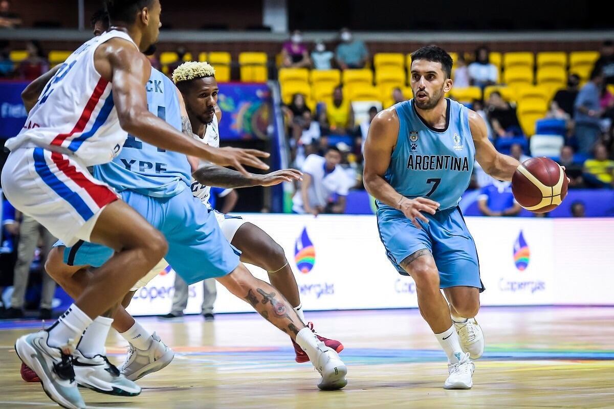 Facundo Campazzo lidera el torneo en cantidad de asistencias