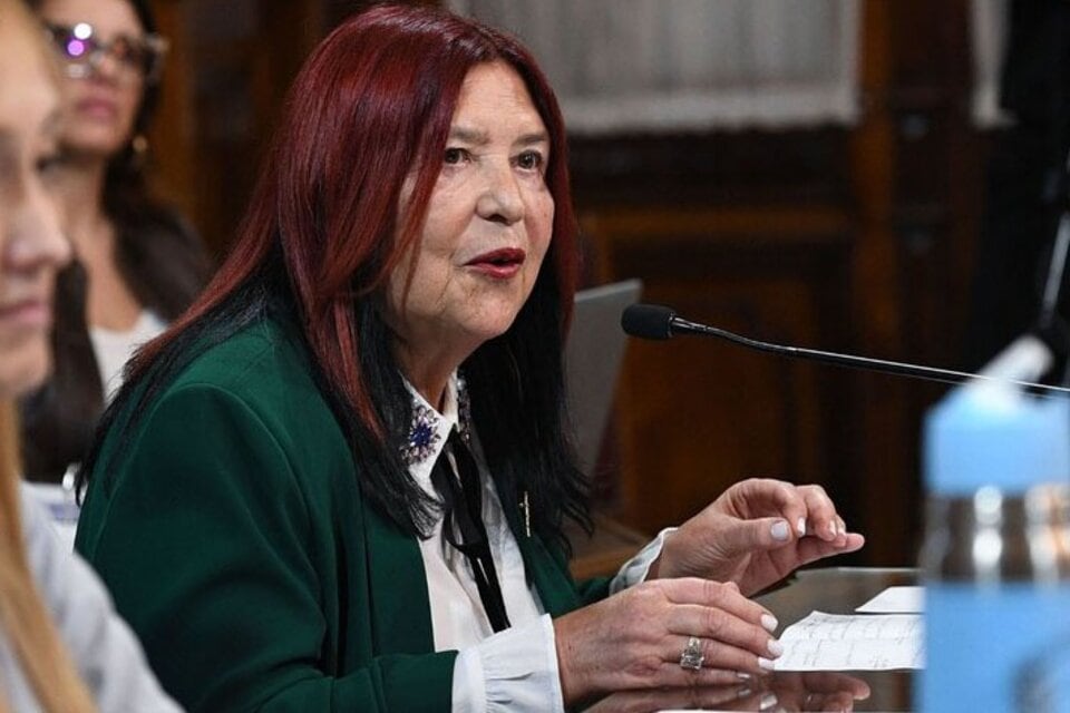 Figueroa fue apartada por la Corte tras cumplir los 75 años, sin esperar a que el Senado se expidiera.