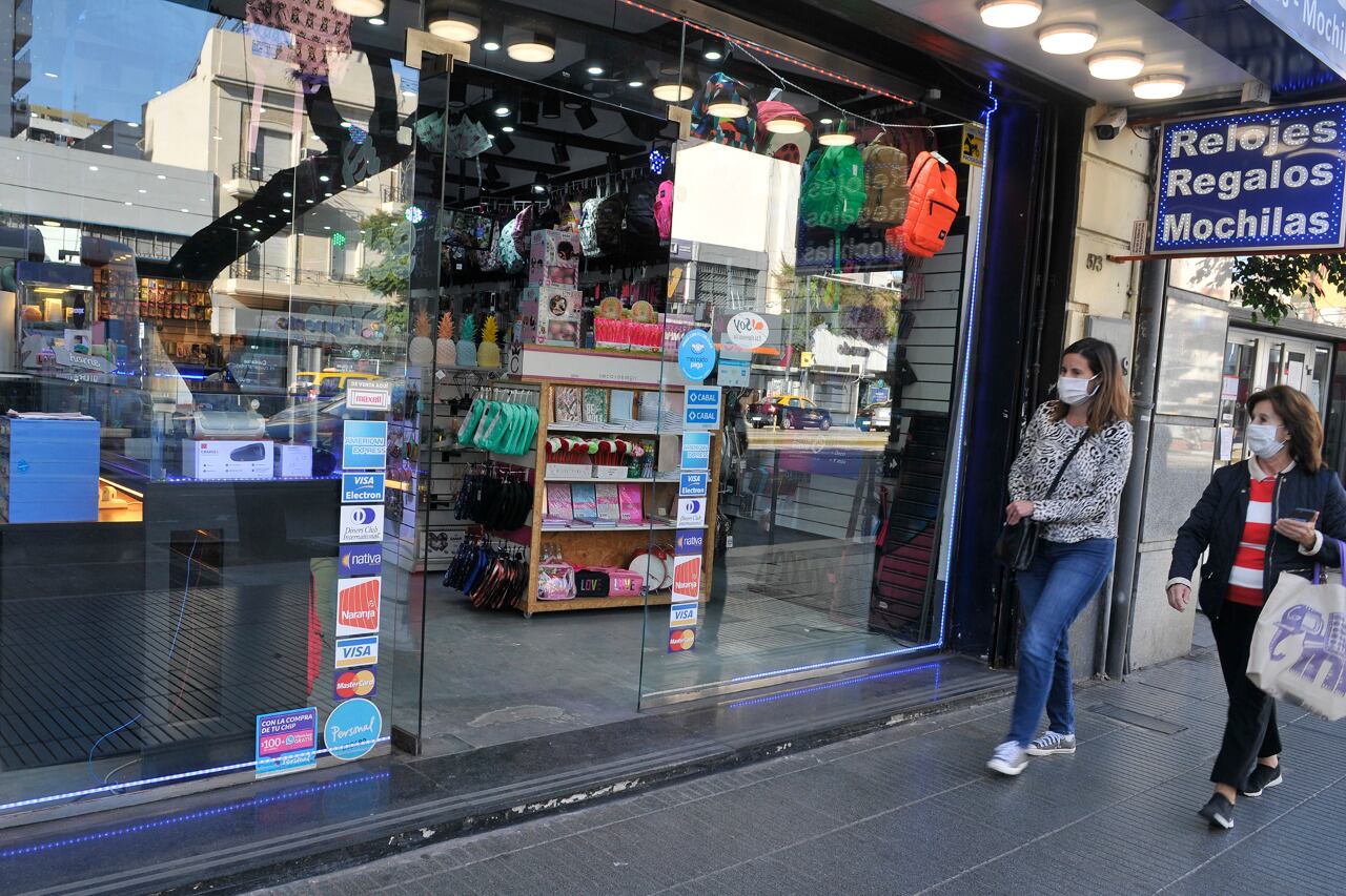 El 54,6 por ciento de las empresas encuestadas manifestó realizar actividades esenciales.