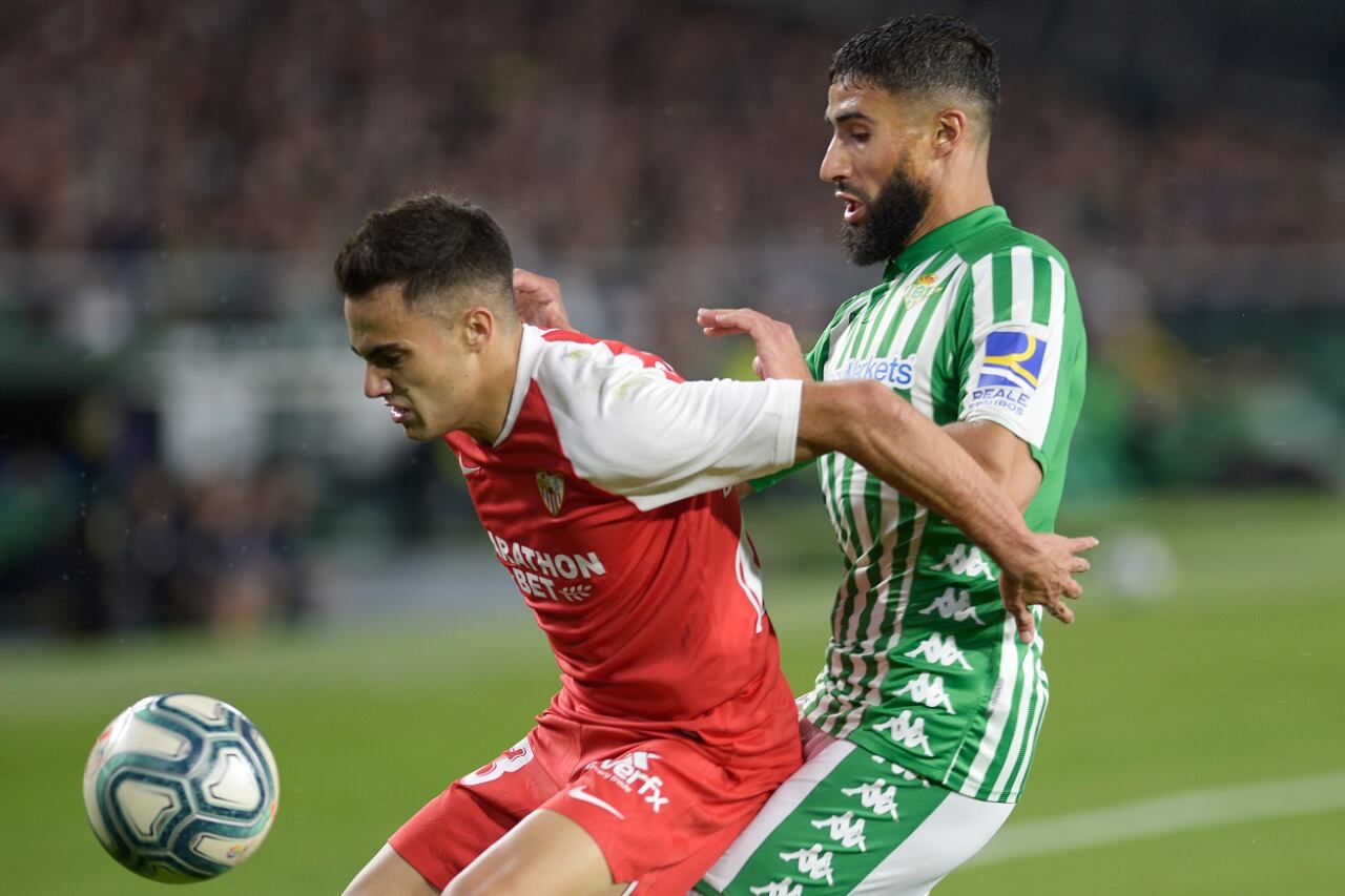 El lateral ex Real Madrid Reguilón se banca la marca del francés Fekir en el último Betis 1, Sevilla 2.