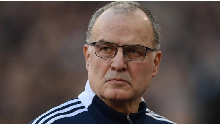 Marcelo Bielsa introdujo una nueva metodología de trabajo por lo que varios colaboradores quedaron desafectados. 