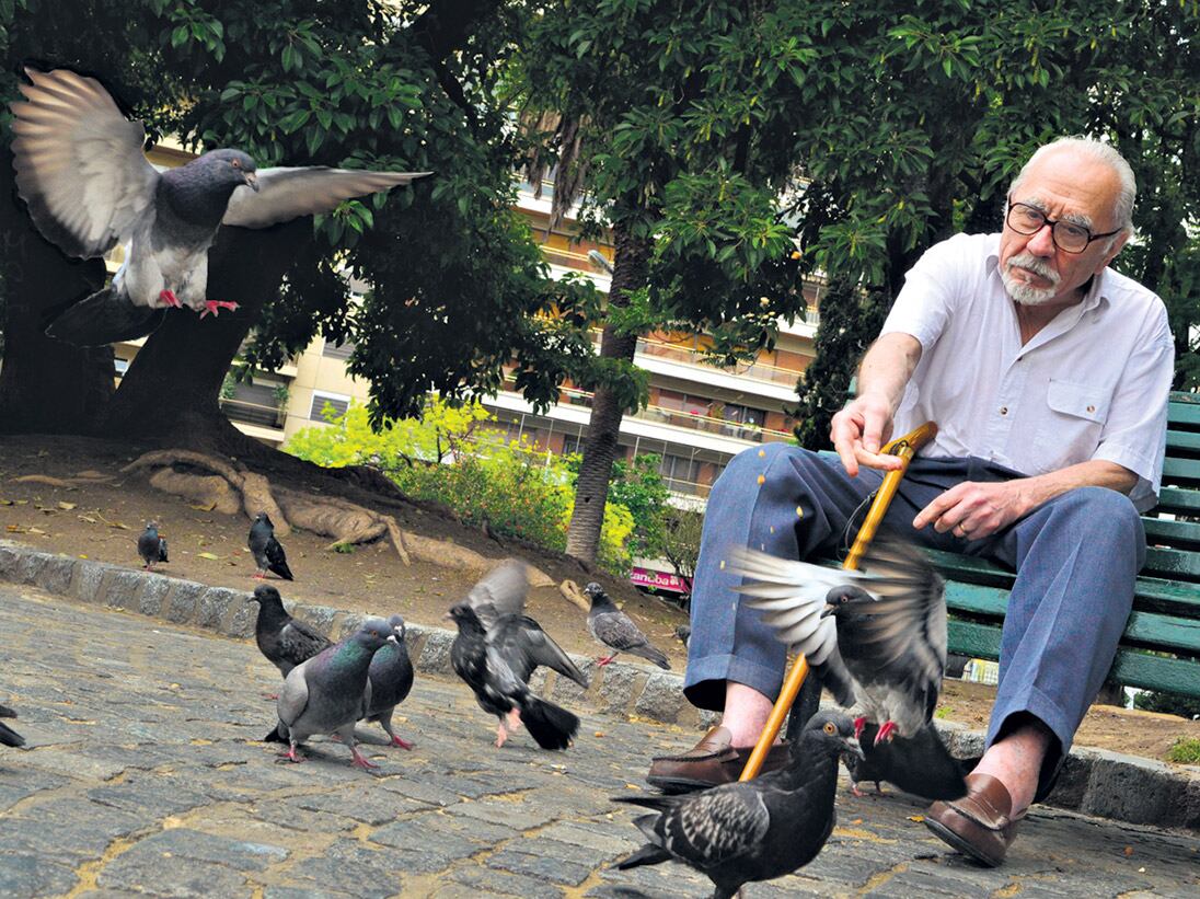 La jubilación mínima sube de 5661 a 6377 pesos desde marzo. Sin el cambio, hubieran sido unos 17 pesos más.