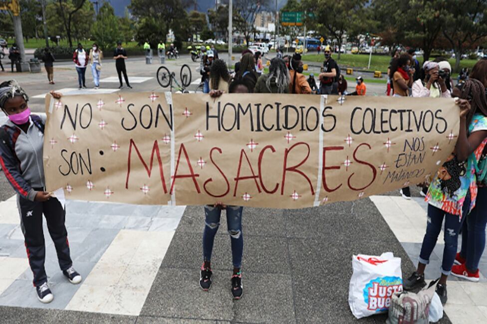 Protesta contra las masacres en Bogotá.