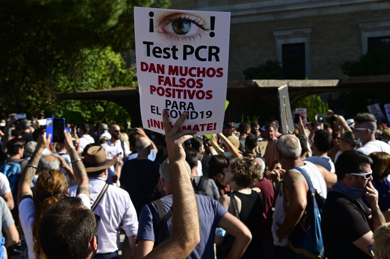Marcha anticuarentena en Madrid, unos días antes que la criolla. 