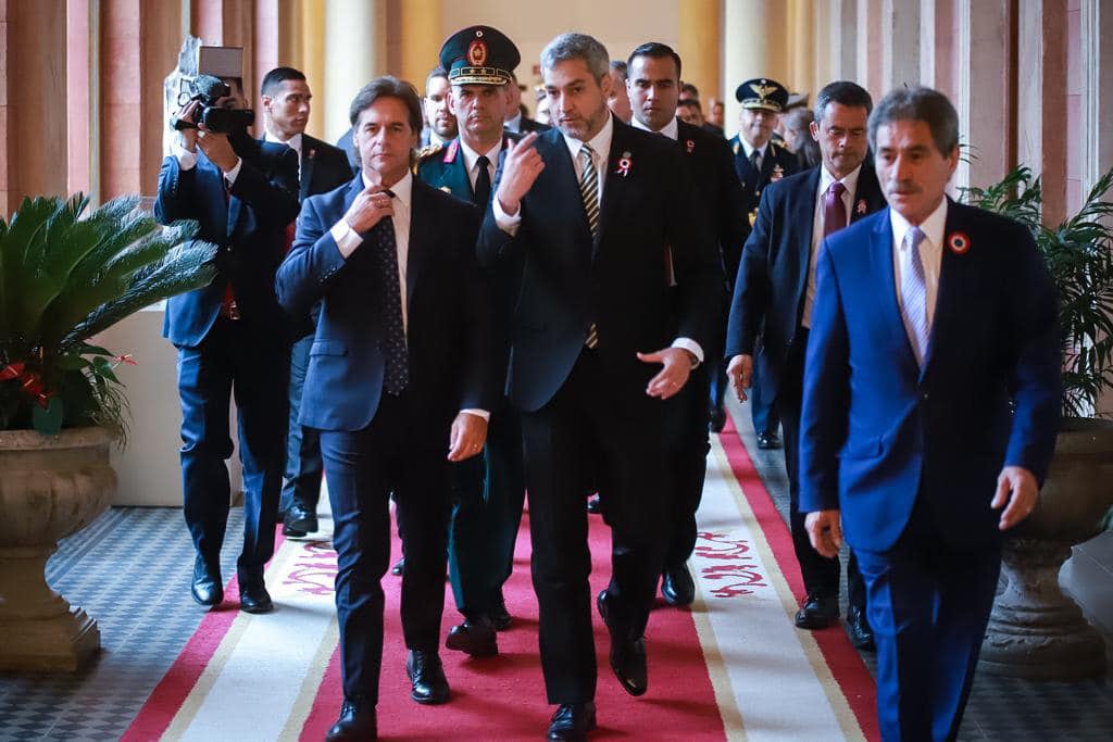 Luis Lacalle Pou y Mario Abdo el 15 de mayo de este año. Fuente: Presidencia de Uruguay.