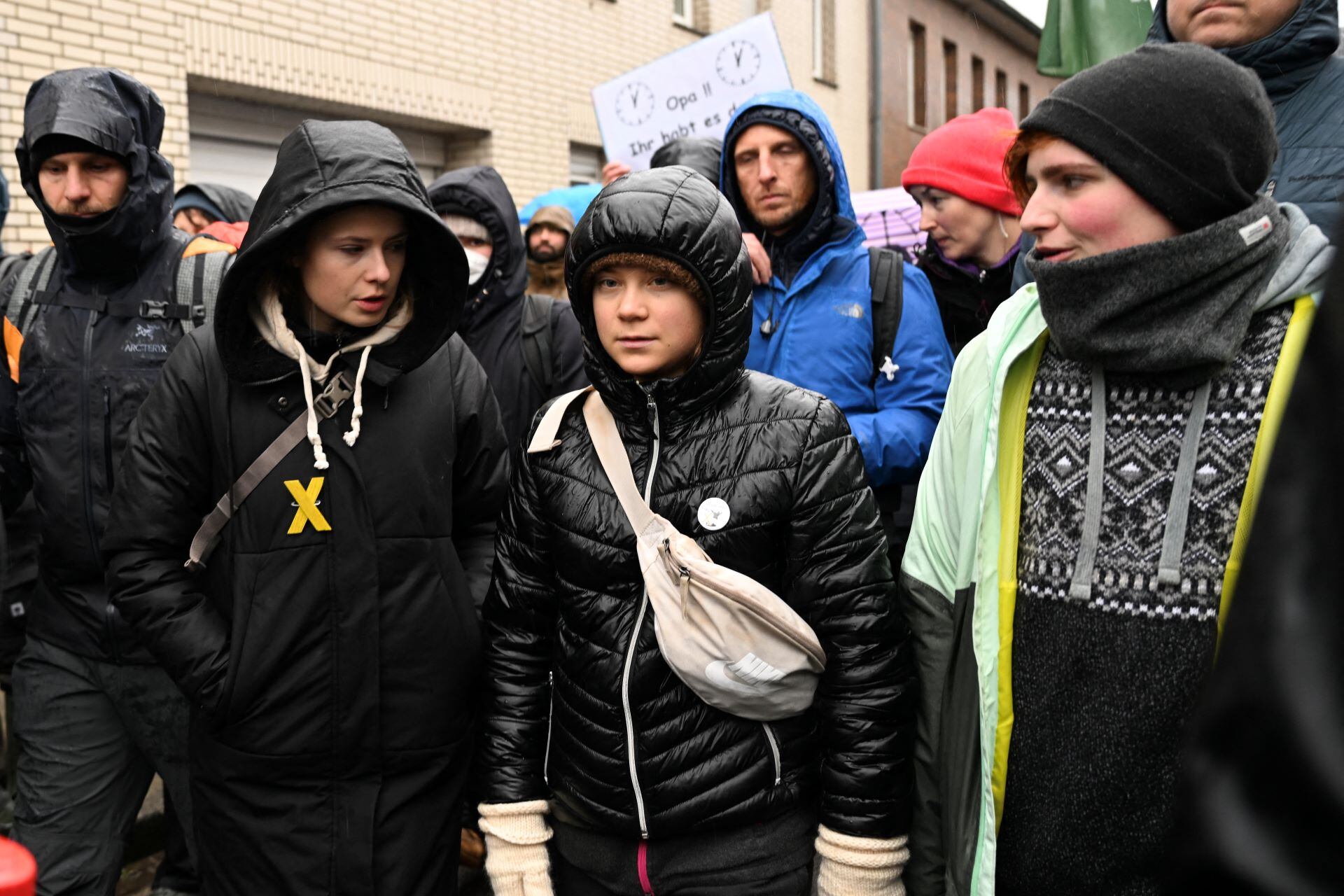 La reconocida activista climática de 19 años Greta Thunberg llegó este sábado a Lützerath. (Foto: AFP)