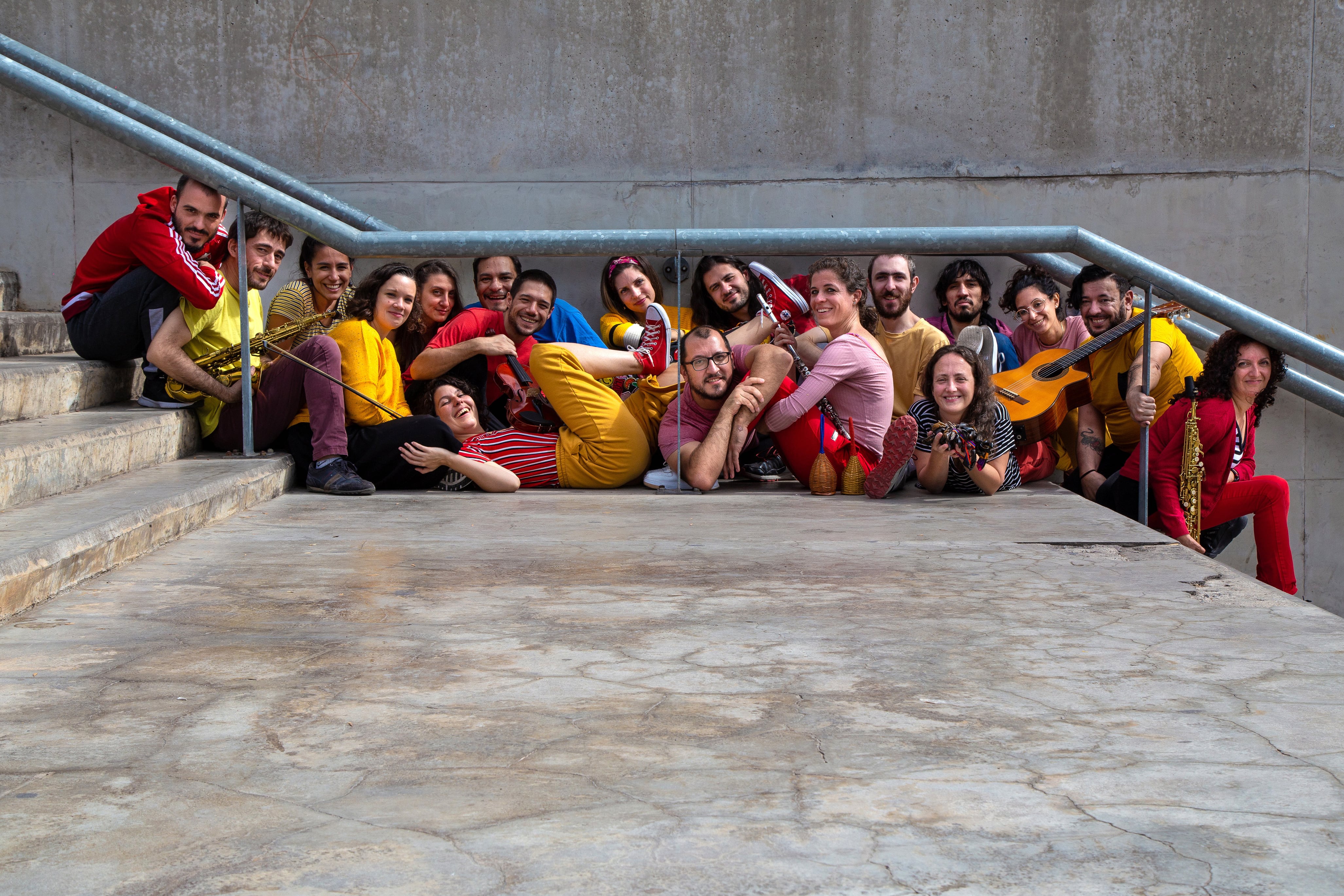 "Esta época te empuja a refugiarte en lo colectivo, la peña viene a traer un mensaje actual"