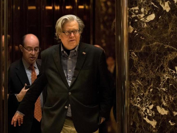 Steve Bannon llegó al Consejo y la interna se lo llevó puesto. 