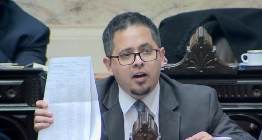 El diputado fueguino Santiago Pauli pedía a sus empleados que cedieran parte del salario para sostener los gastos del partido libertario