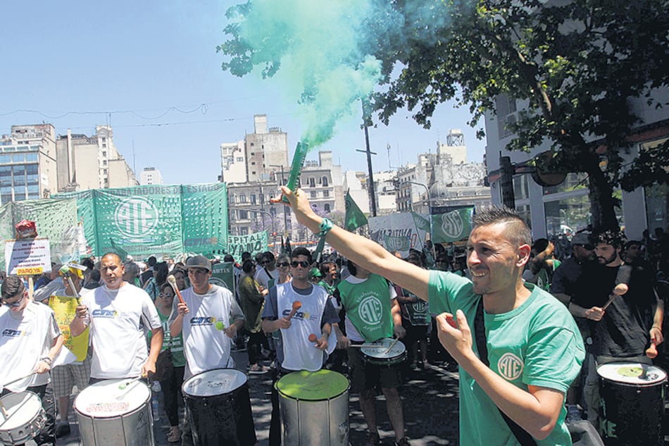 Los despidos de estatales continúan y por eso ATE decidió realizar un paro nacional el 4 de enero.