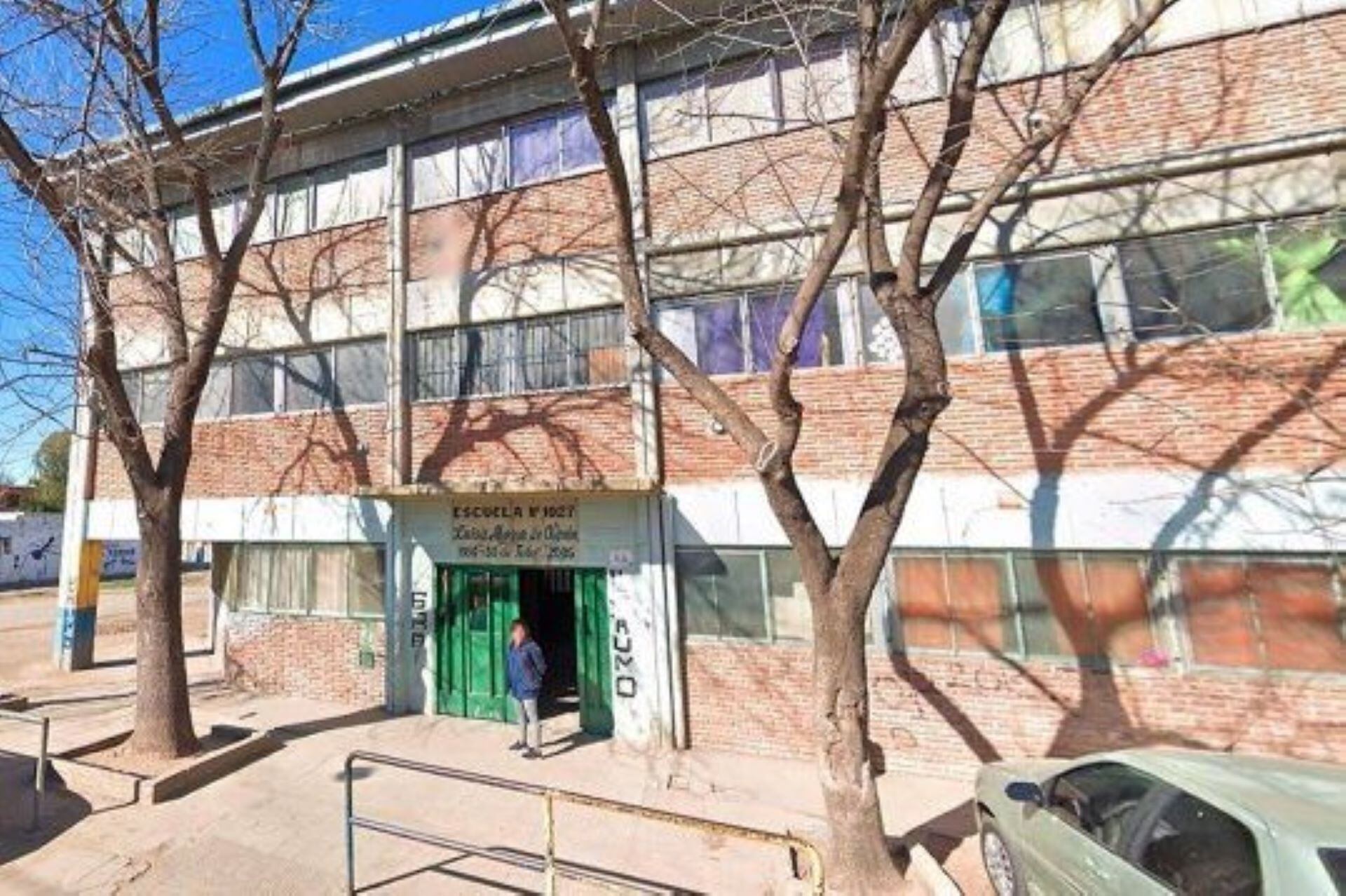 Construirán un muro antibalas en una escuela de Rosario para proteger a los alumnos ante los habituales tiroteos. (Foto: Google Maps)