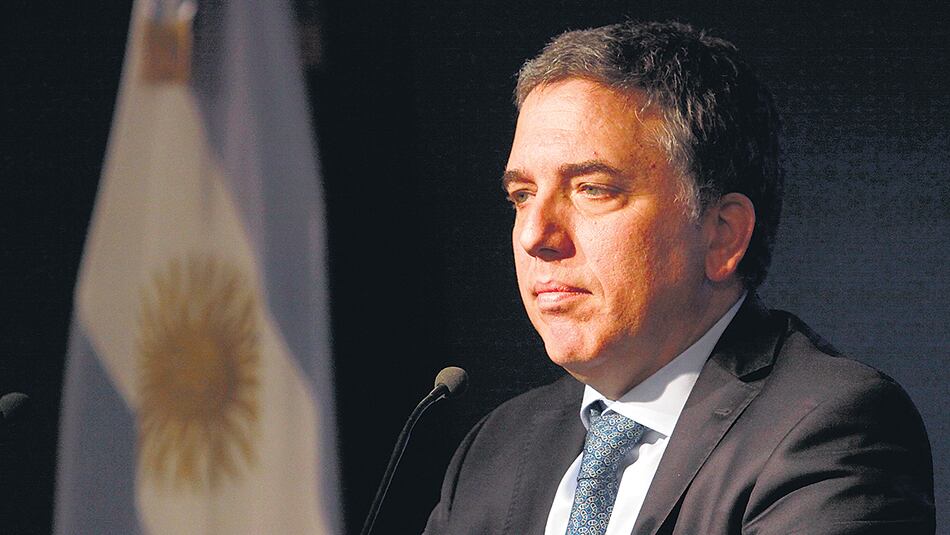 El ministro de Hacienda, Nicolás Dujovne, deberá lidiar con nuevas crisis financieras.