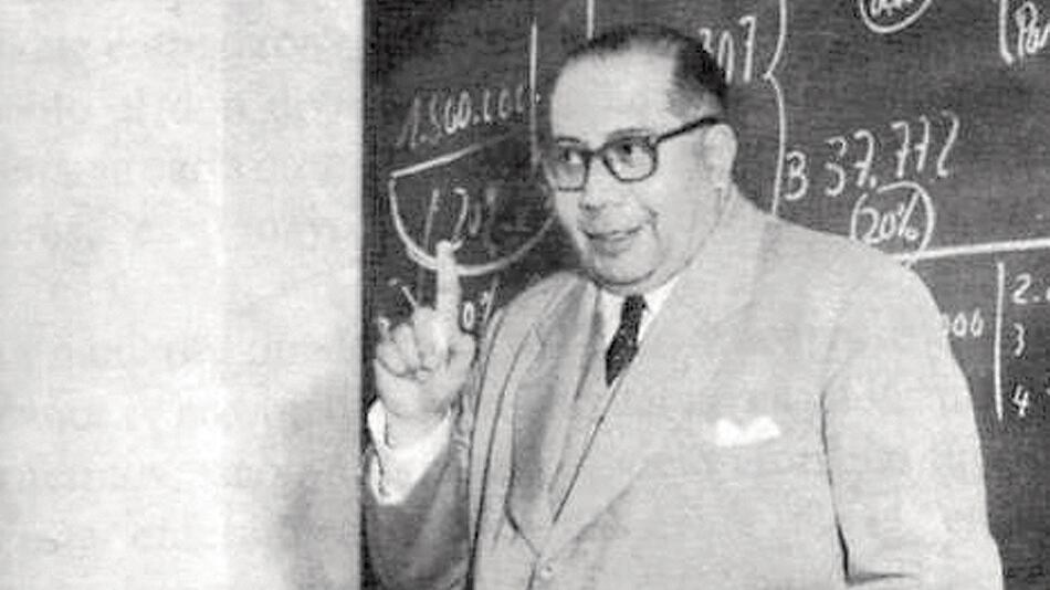 Ramón Carrillo definió la “guerra psicológica” como “nueva arma de lucha”.