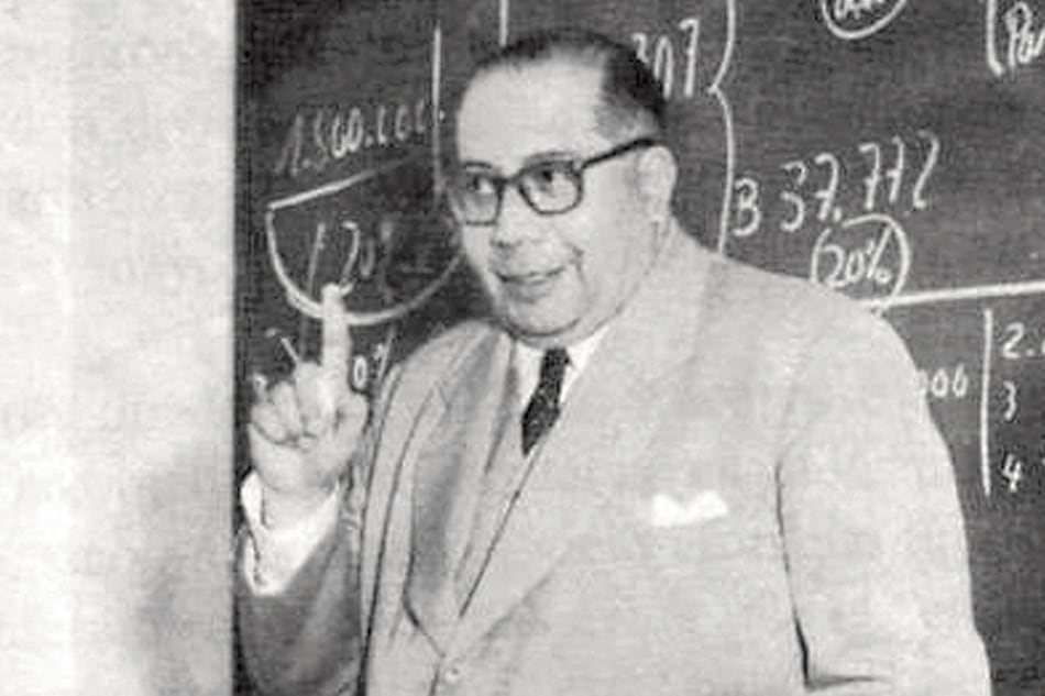 Ramón Carrillo definió la “guerra psicológica” como “nueva arma de lucha”.