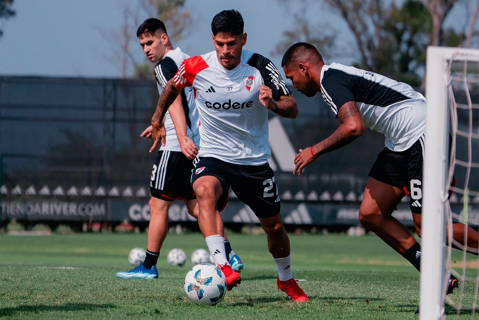 Agustín Sant'Anna, flamante incorporación, debutará ante Excursio.