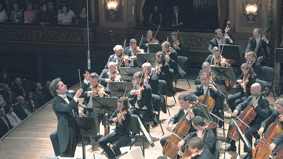El paso de Dudamel y la Filarmónica de Viena por el Colón dejó mucho más que una épica del final feliz.