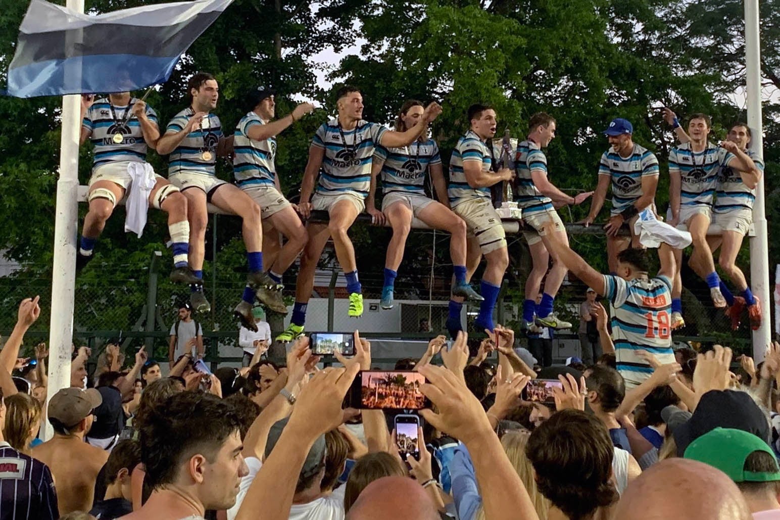 El festejo del SIC tras una final sin brillo pero emotiva