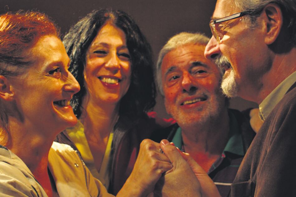 El documental que se proponen los protagonistas de la obra es “un intento fallido de reconstrucción”.