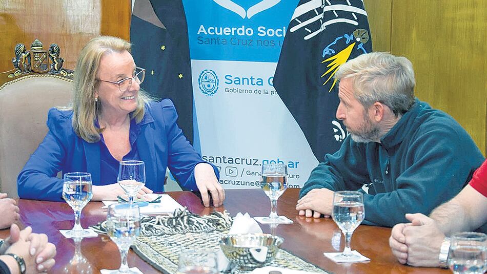 Ayer, la gobernadora Alicia Kirchner, quien triunfó en 2015 bajo la ley de lemas, se reunió con el ministro Rogelio Frigerio.