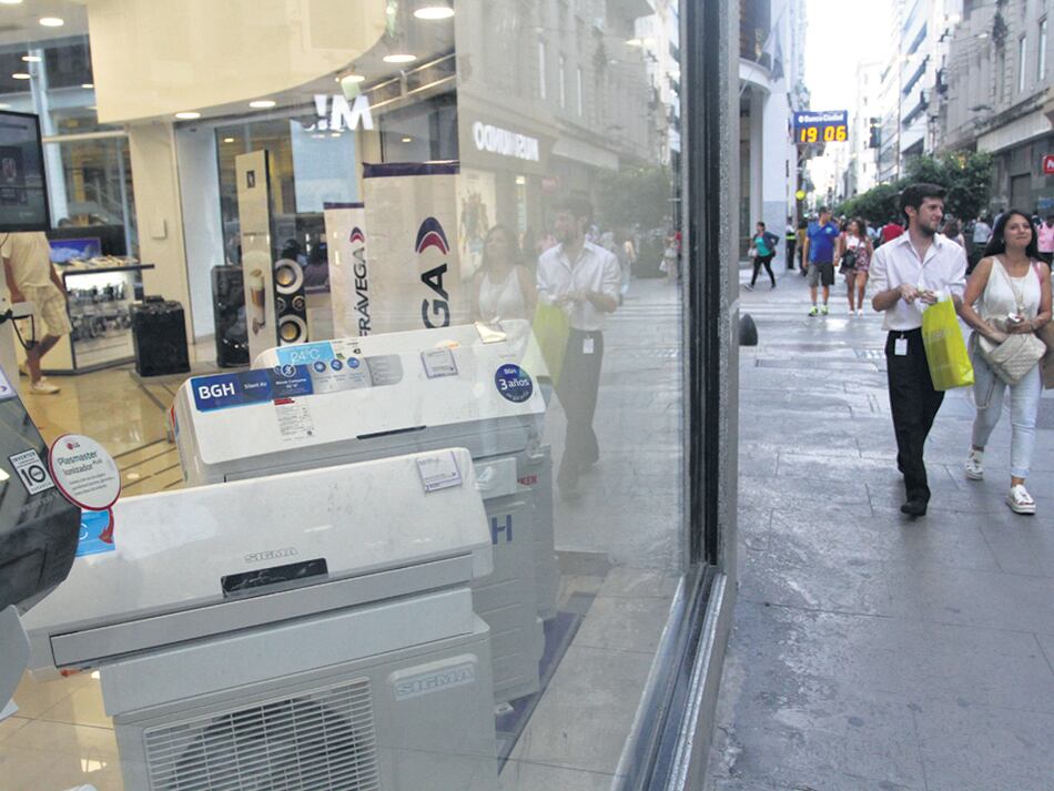 A dos meses de Precios Transparentes, el Gobierno aplicó cambios que desdibujan el espíritu inicial.