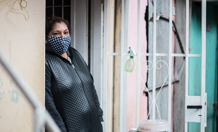 Ramona está intubada, sedada, con respirador. Se contagiaron dos hijas, su sobrina y sus cuñados.