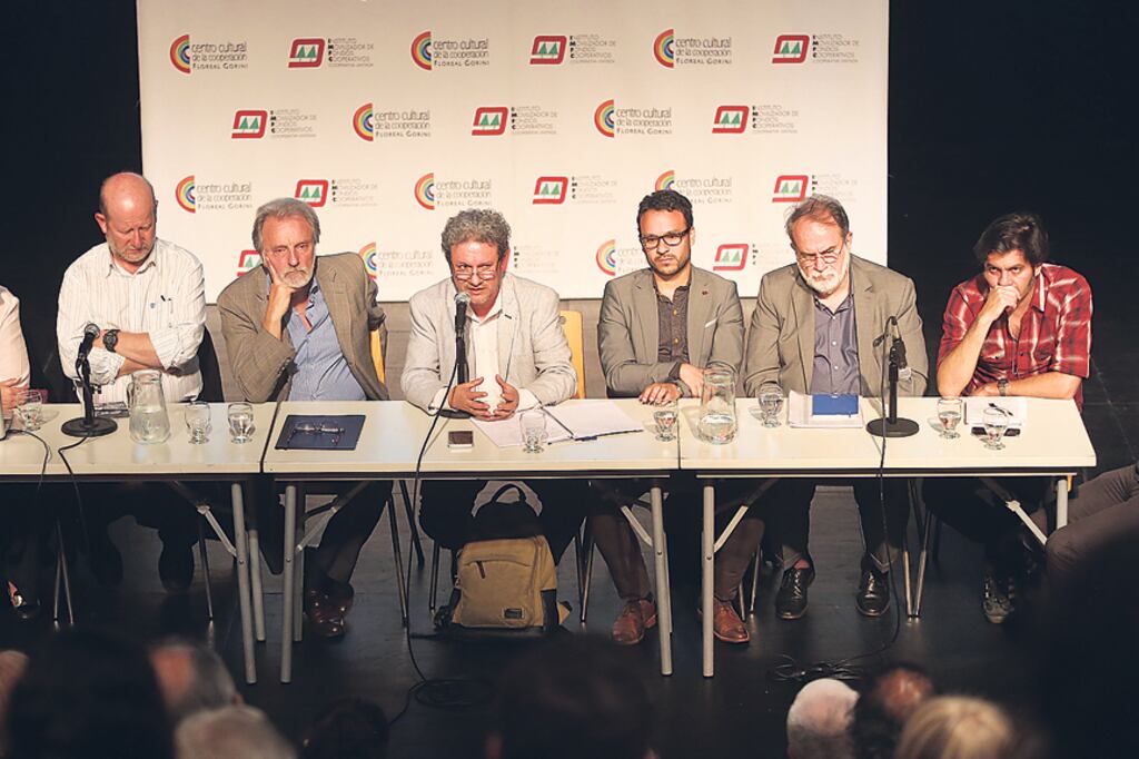 “El crecimiento está desarticulado en el actual esquema.”