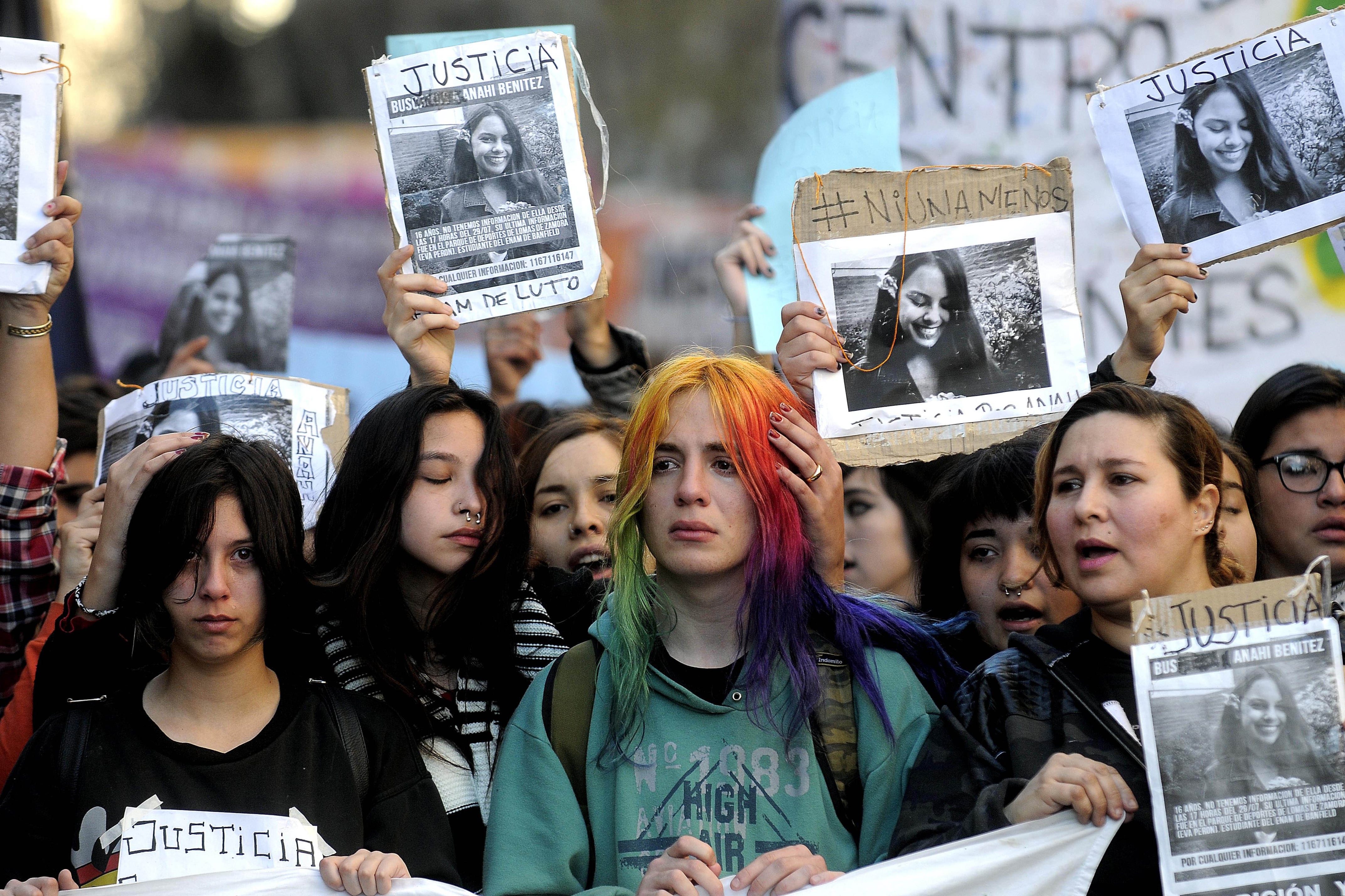 Sus compañeras marcharon en reclamo de justicia