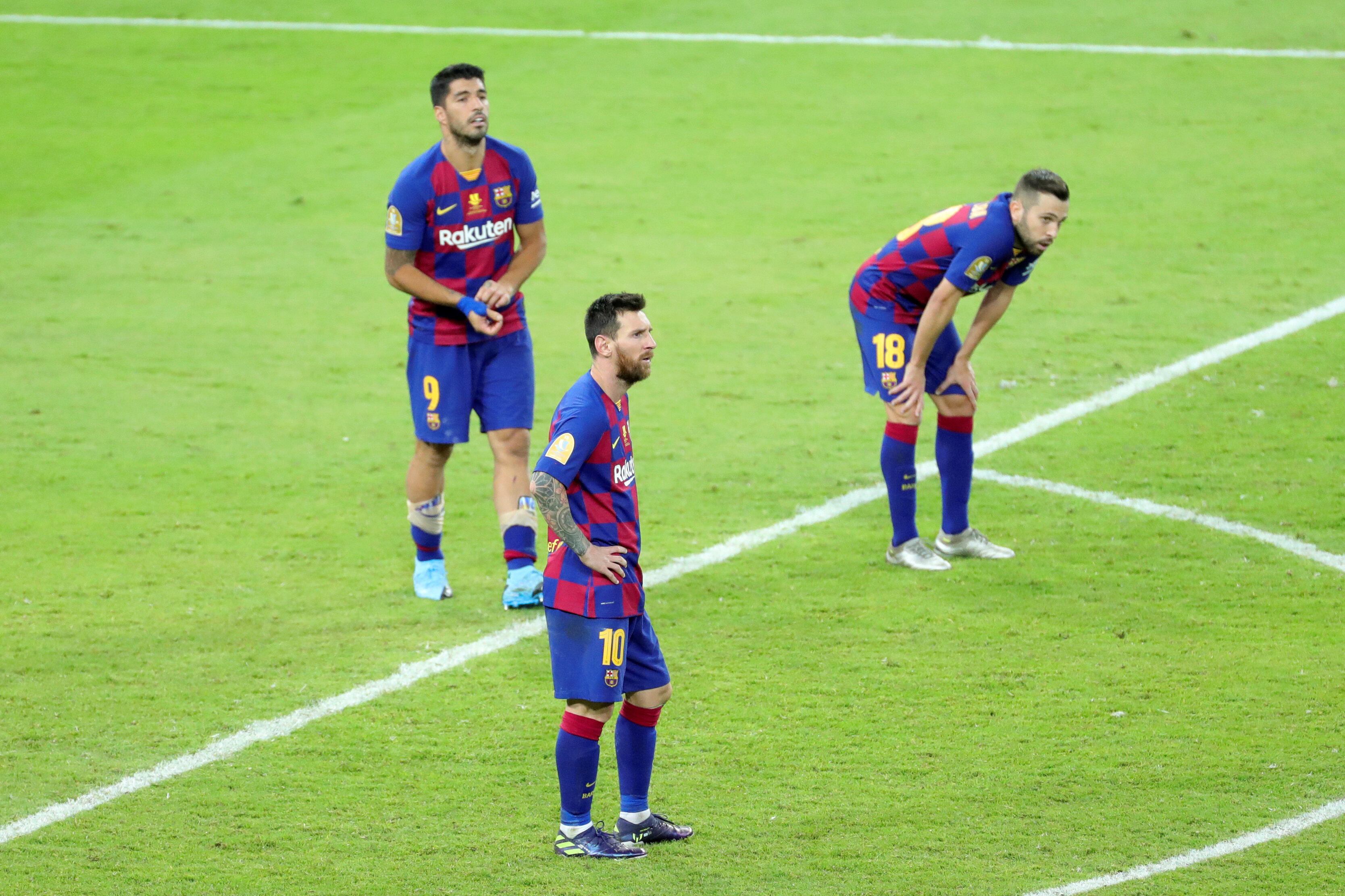 Los jugadores de Barcelona no encuentran explicación a la derrota.