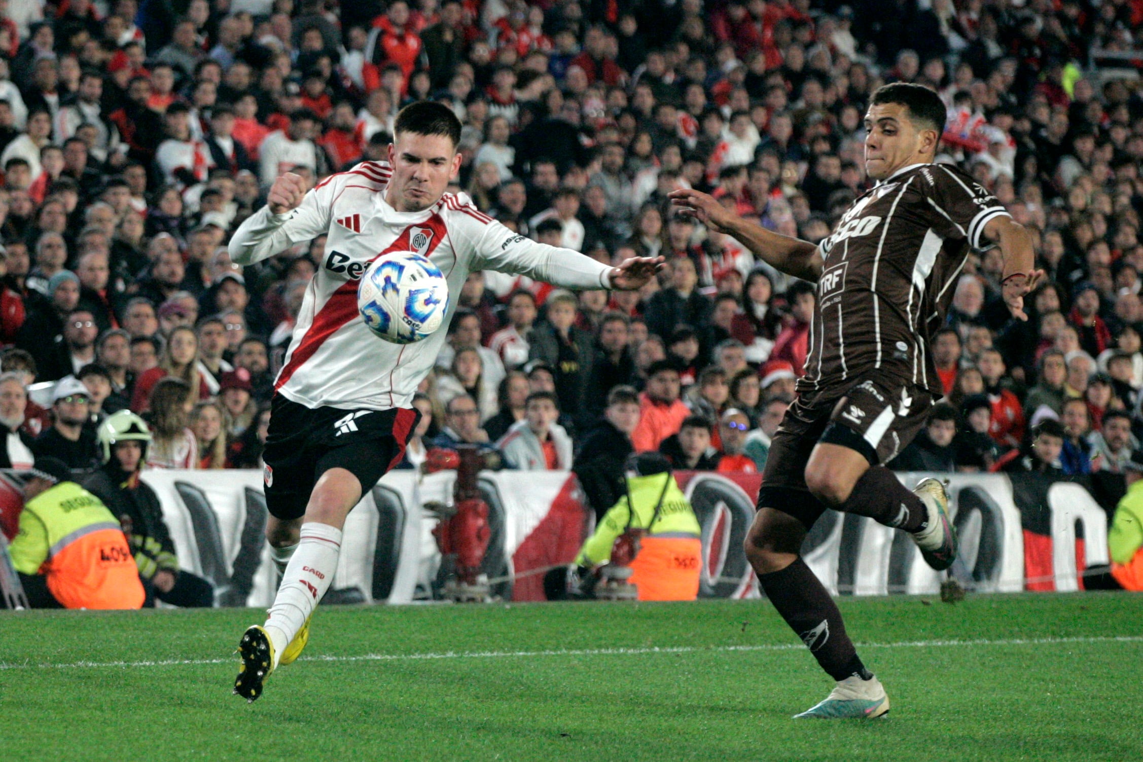 River y Platense vuelven a encontrarse tras el polemiquísimo choque de fines de mayo. Mastantuono, el gran ausente.