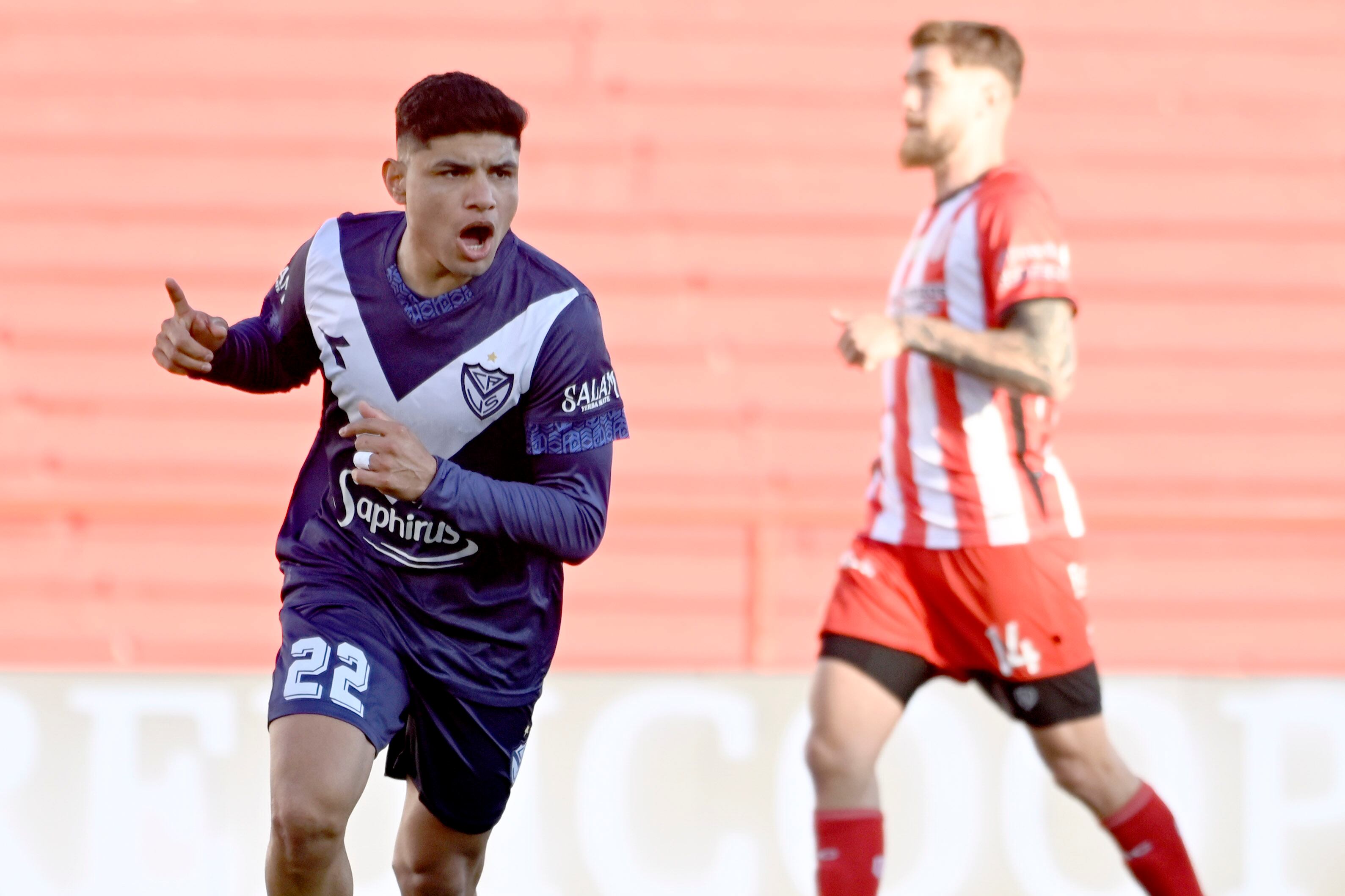 La estampa del goleador Aquino, figura de Vélez