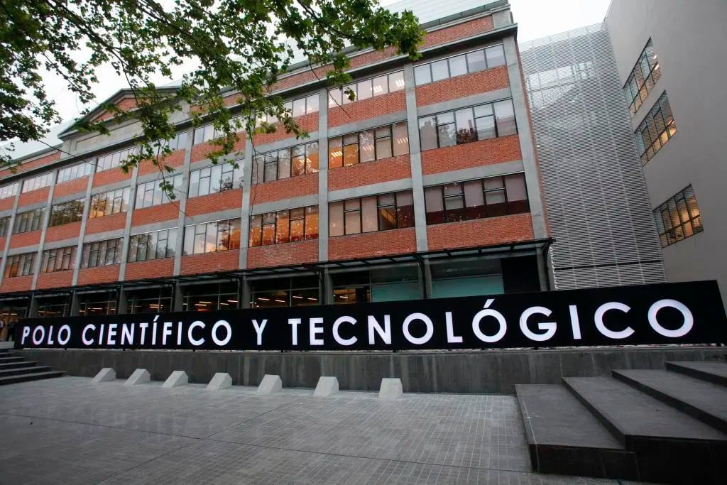 La ley plantea escalonar la inversión en CyT hasta alcanzar el 1 por ciento del PIB en 2032.