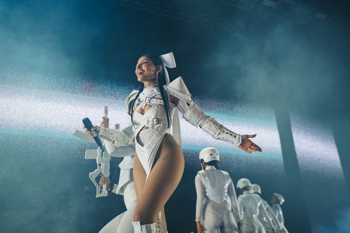 Cazzu tocó 27 canciones y se apropió del Luna Park exhibiendo el profesionalismo ganado en más de 10 años sobre los escenarios