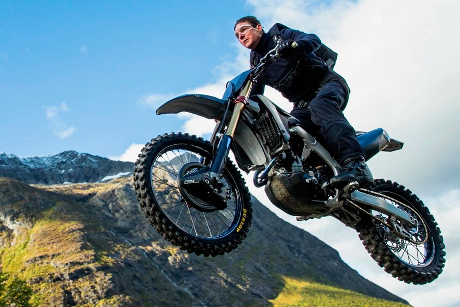 "Es la cosa más peligrosa que haya intentado en mi vida", dijo Cruise sobre la escena.