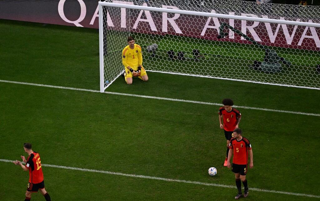 Kevin De Bruyne y Eden Hazard insinuaron que los defensores del equipo son "viejos" y Jan Vertonghen les salió al cruce