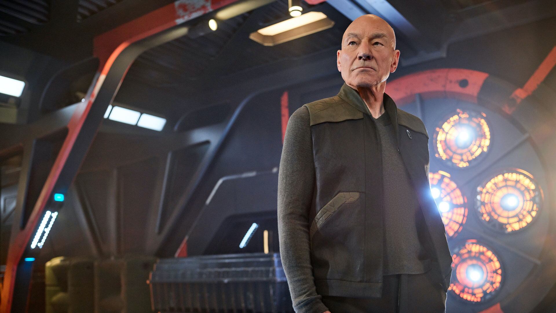 Patrick Stewart encarna un personaje decidido, con ideales y convicciones.