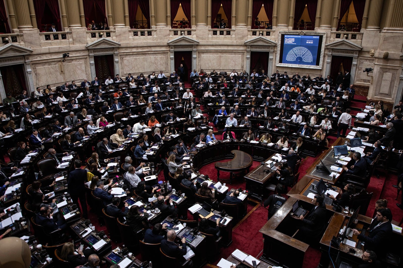 La mayoría de la Cámara Baja aprobó el capítulo Energía negándose al debate