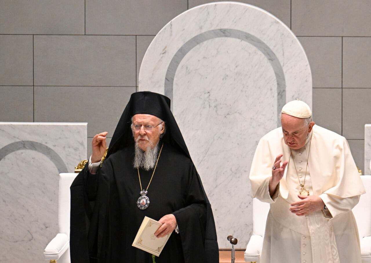 El Patriarca Bartolomé, líder espiritual del cristianismo ortodoxo, en Bahrein.